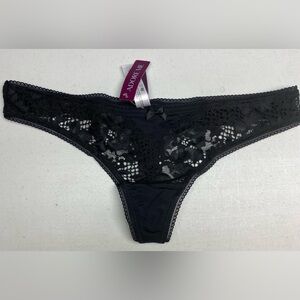 NWT BLK Lace Thong, XS